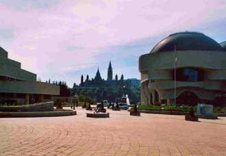 This is the view back over to parliament hill from Hull, which is in Quebec. The building in the foreground is the excellent Canadian Museum of Civilization.